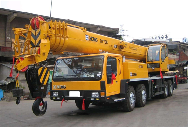 莲湖区吊车出租选择重点